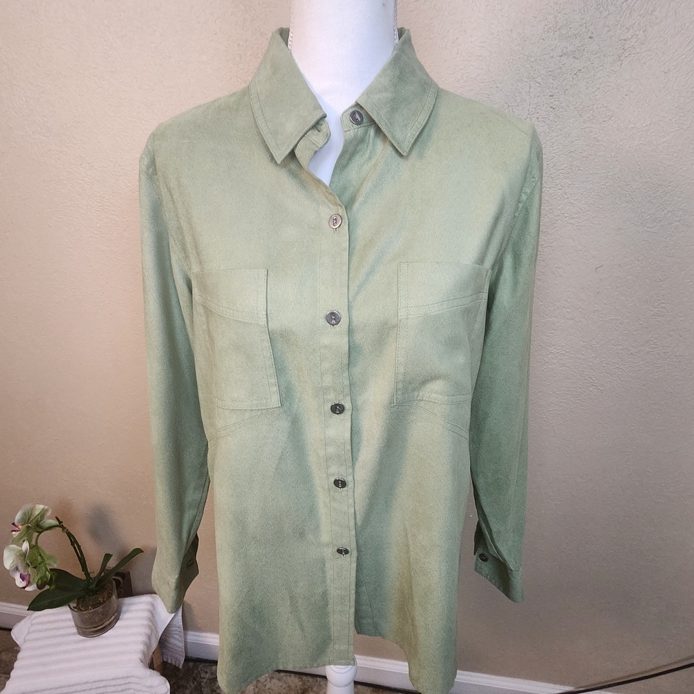 Chico's Sage Green Microfiber Button-Up Blouse Size 1 (M) 8158